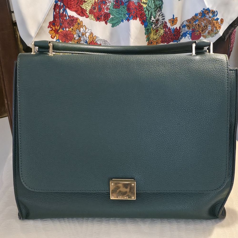 Celine Trapeze Medium Bag Green Calfskin Leather Gold Hardware Excellent w/ Tags - Picture 11 of 16